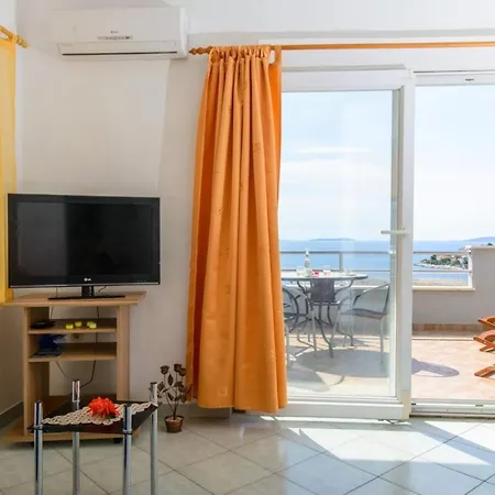 In Okrug Gornji With Sea View, Terrace, Air Conditioning, Wifi 5049-3 Apartment